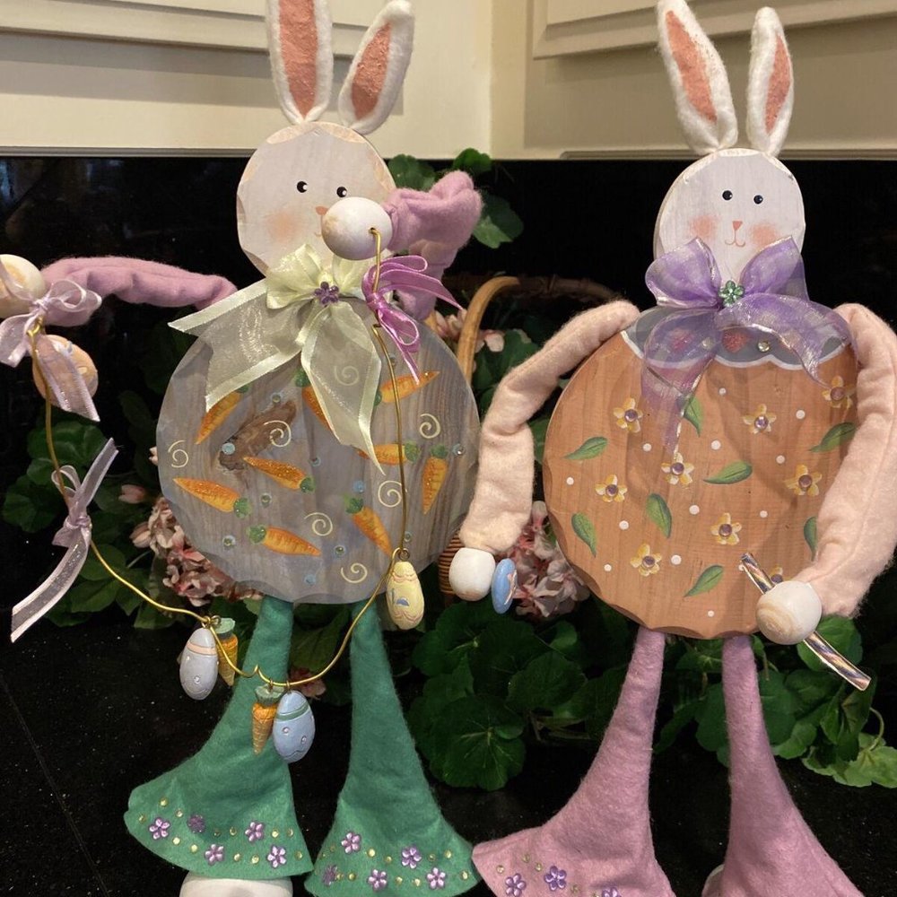 18” Large Hand Carved Wooden Mr. & Mrs Easter Bunny Rabbits Hand painted